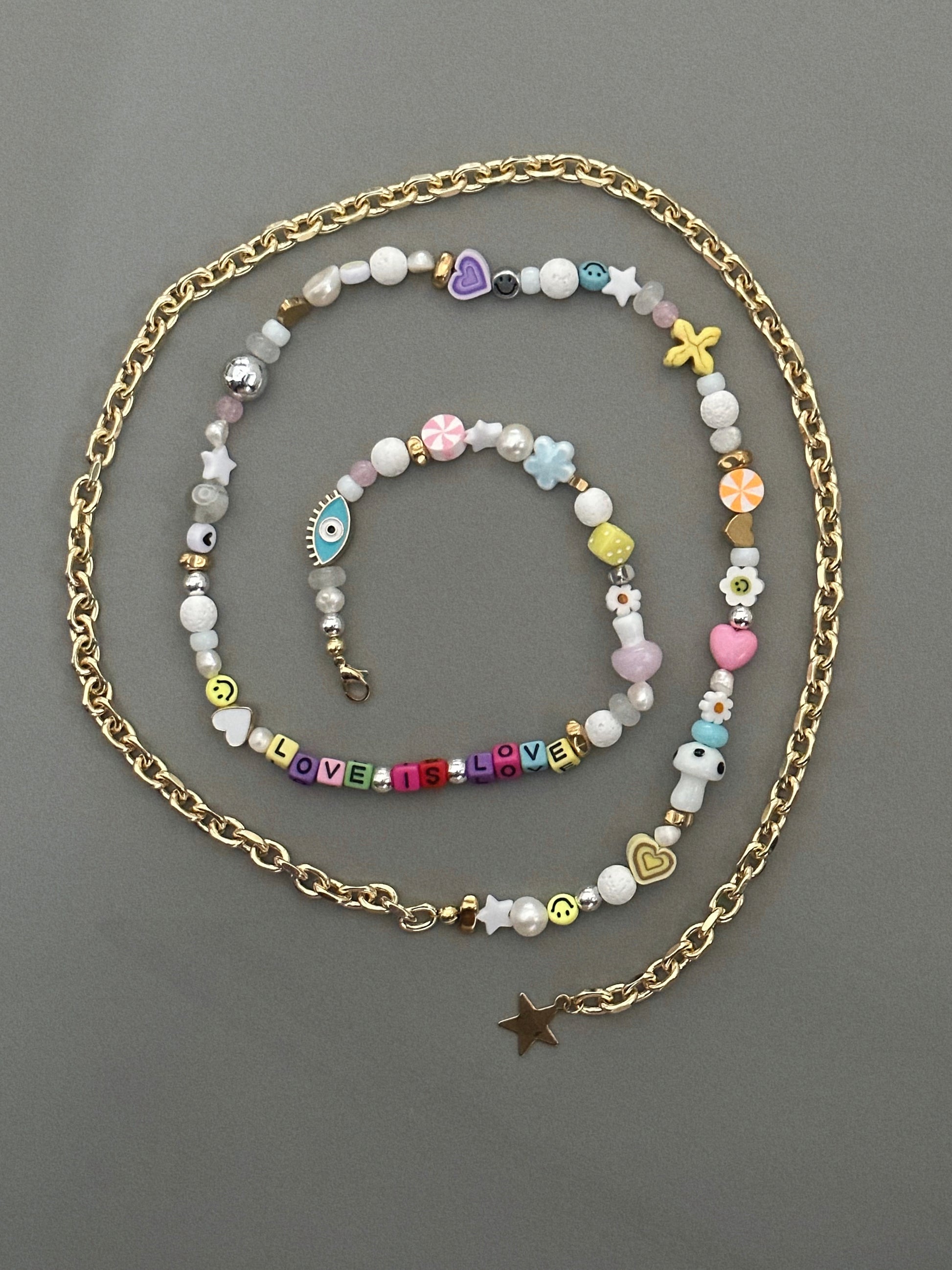 PRIDE ‘LOVE IS LOVE’ Bellychain